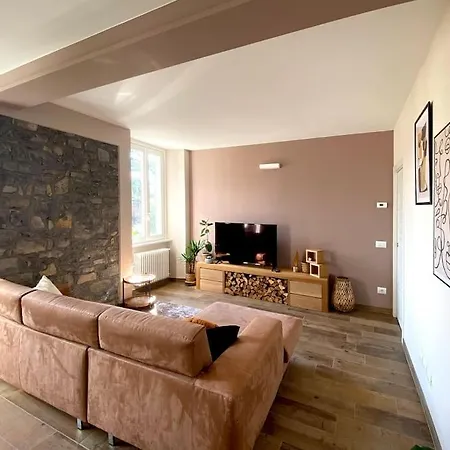 Apartment Montefiori, Rustic Glow *